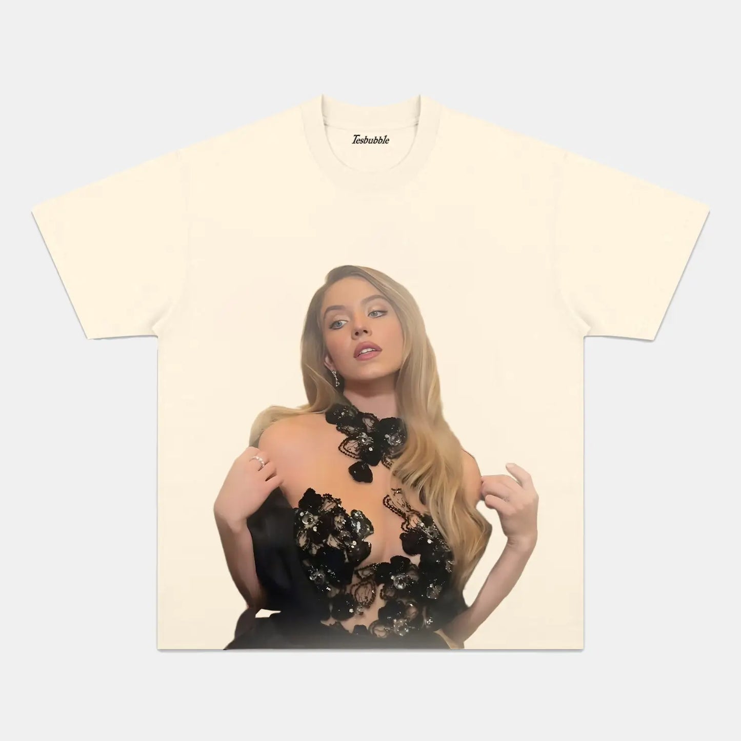 SYDNEY SWEENEY NEW TEE