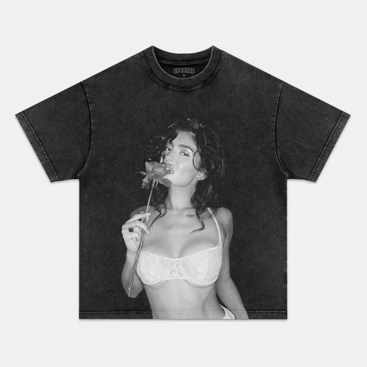 KYLIE JENNER 12.28 2.0 TEE